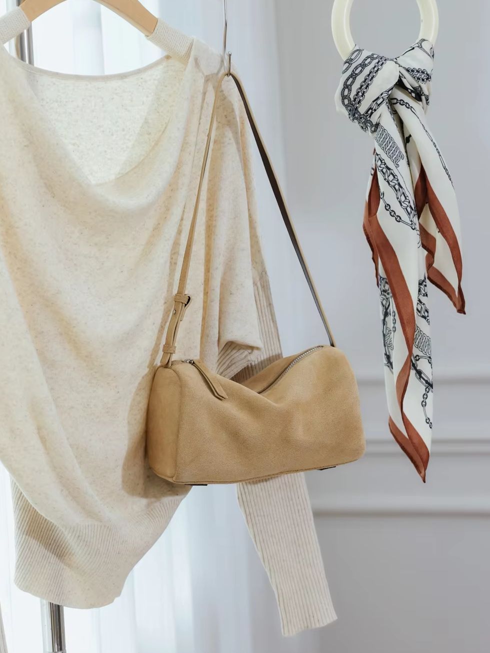 Matte Suède Koeienleer Cilinde - Women Bags 2026 Trends recensie en prijs